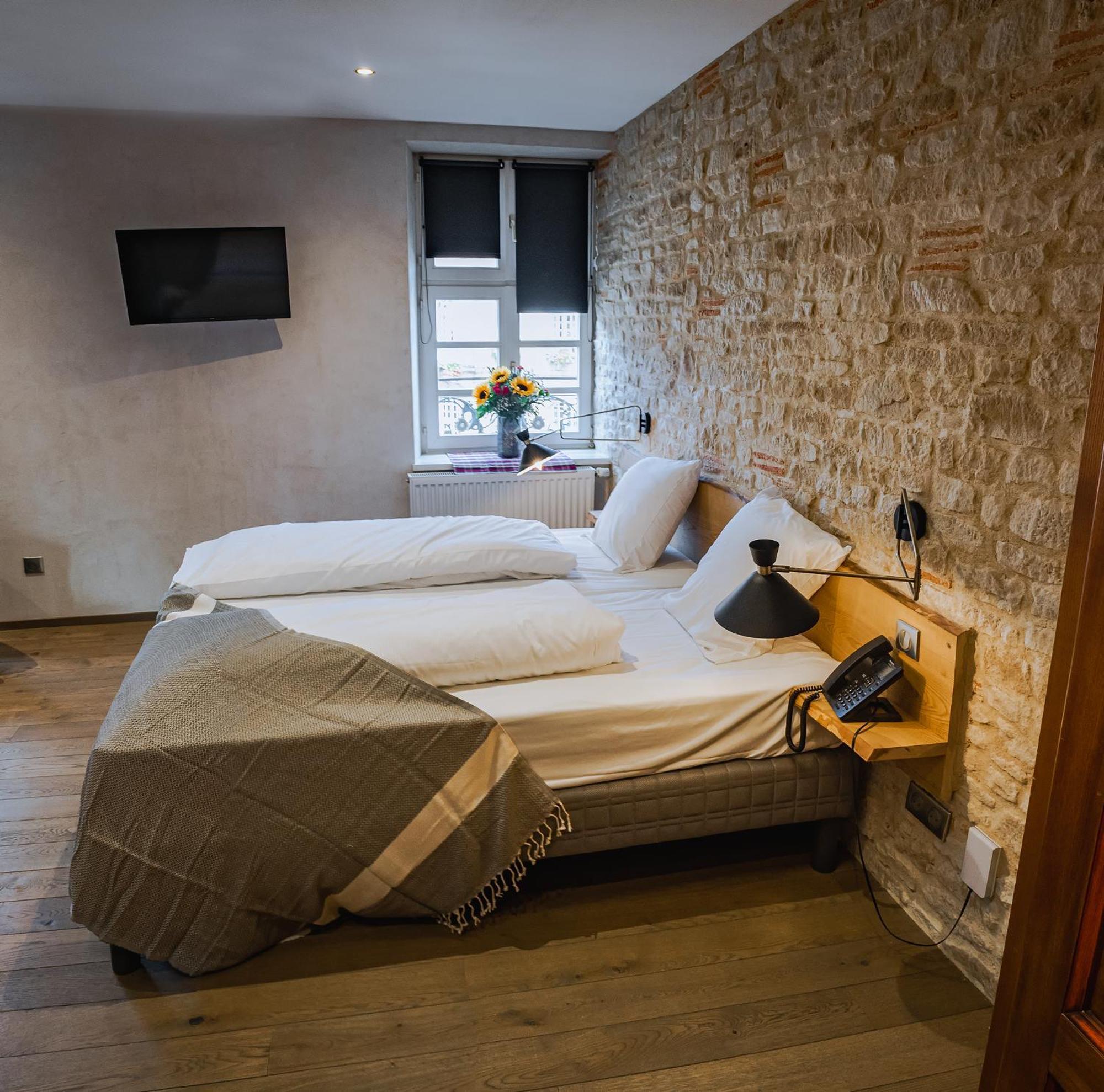 La Couronne A Wissembourg Hotel Екстериор снимка